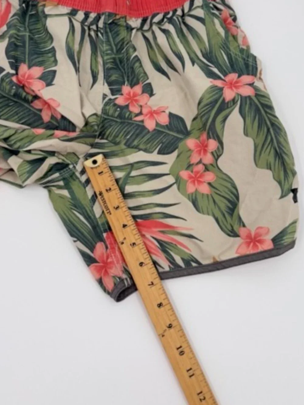 flomotion swim shorts